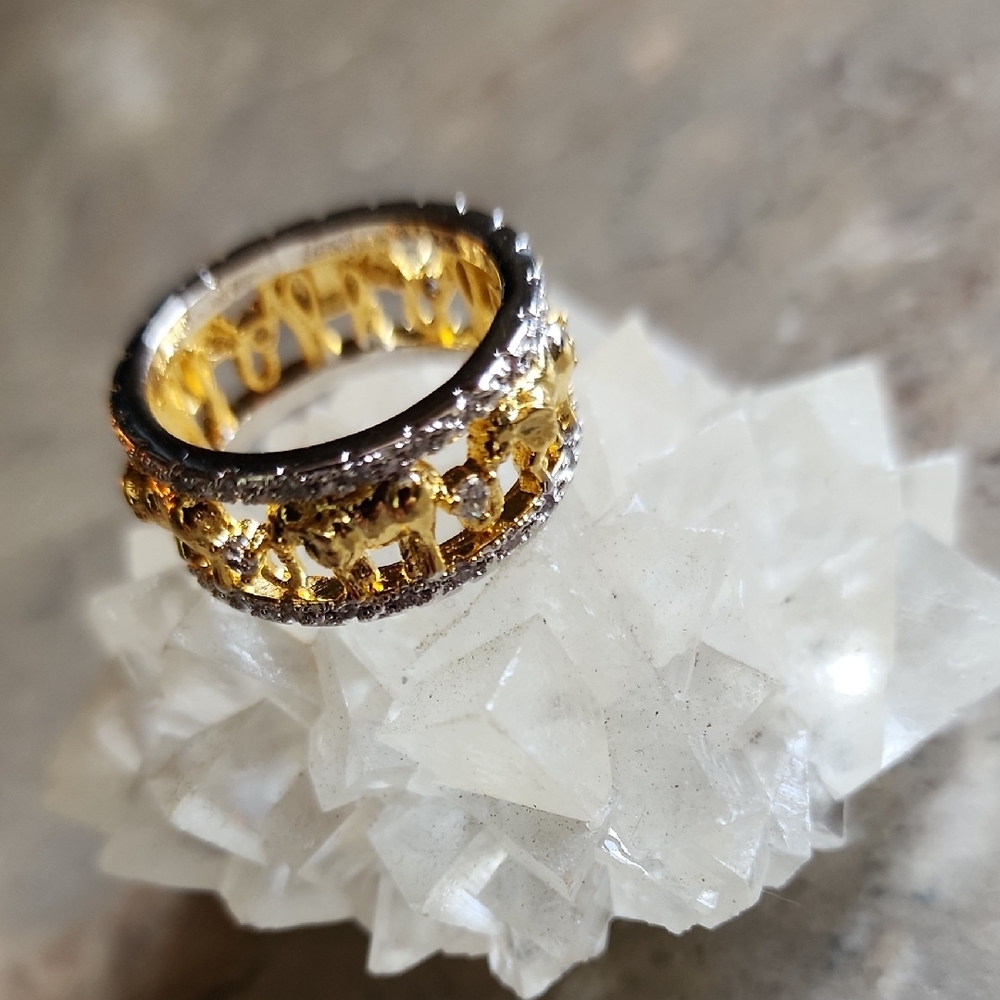 Elegant Gold and Silver Elephant Ring - Picture 9 of 16